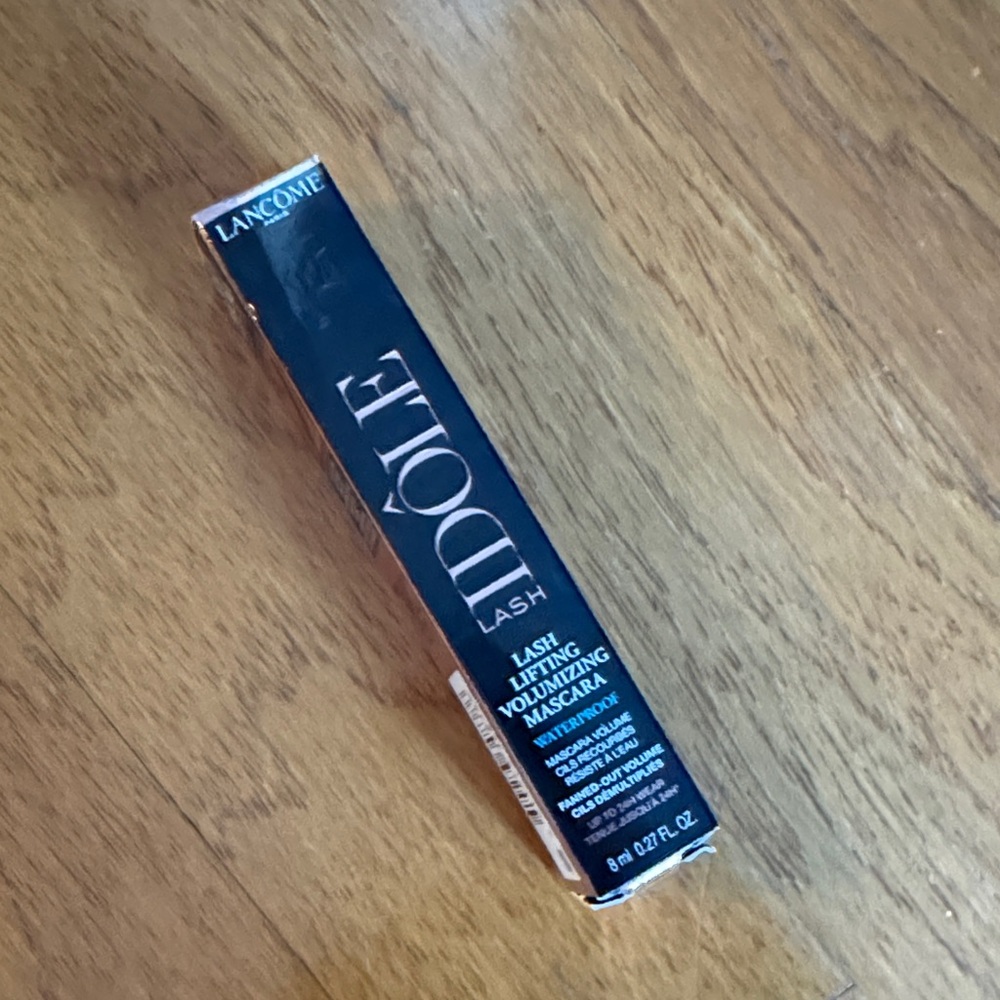 Lancôme Lash Idôle Volumizing waterproof Mascara
